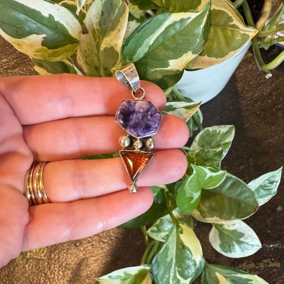 Vintage Navajo Artisan Thomas Francisco Sterling Silver Charoite Amber Pendant. - Picture 11 of 16